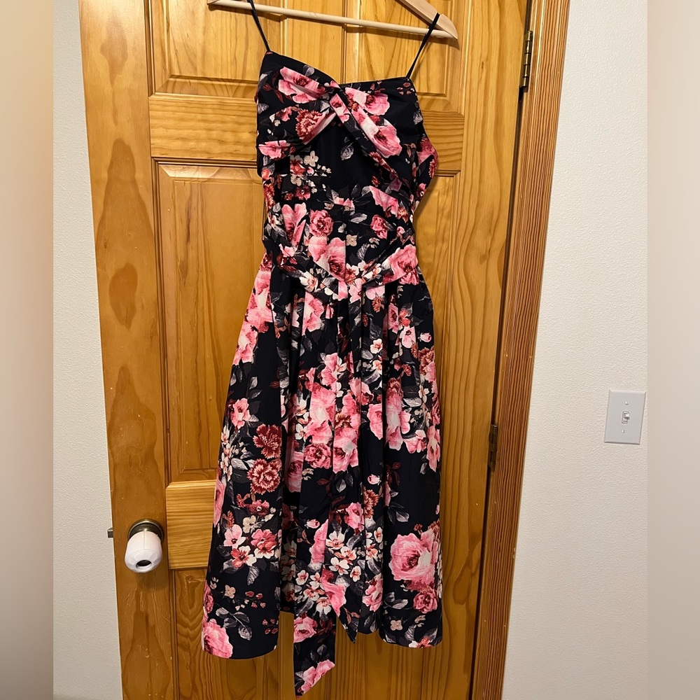 Gorgeous dress, used once at a wedding